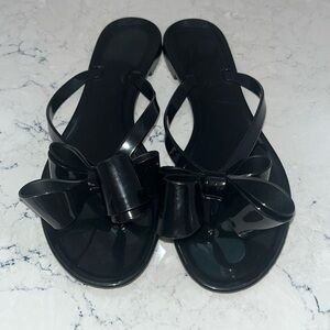 Black bow sandals